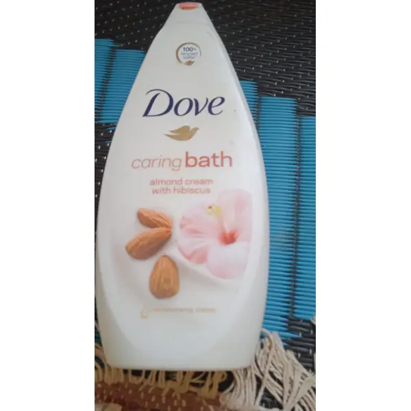 Dove Gel de Banho Amêndoa 750 ml
